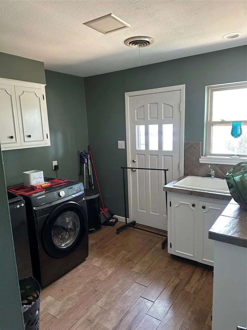 Photo of 505 High Road