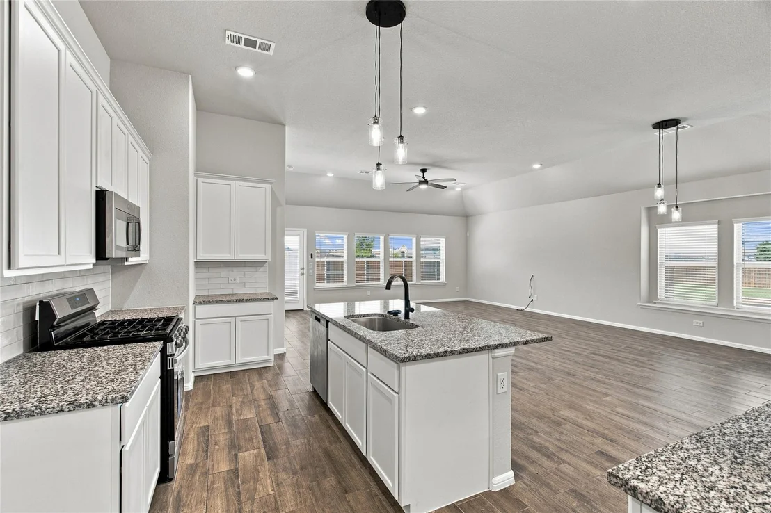 Photo of 1345 Fox Glen Trail
