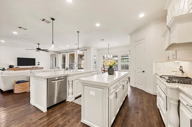 Photo of 808 Regal Crossing