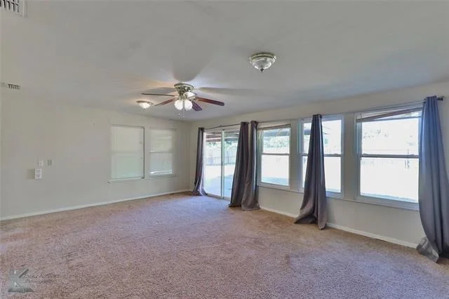 Photo of 1066 Westridge Drive