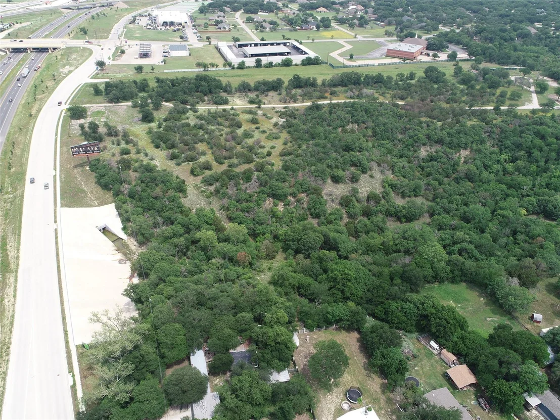 Photo of Unit RES at 3104 E Interstate 20