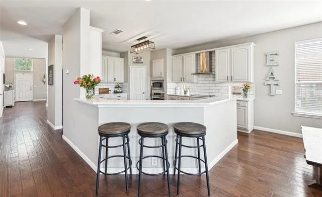 Photo of 11281 Balcones Drive