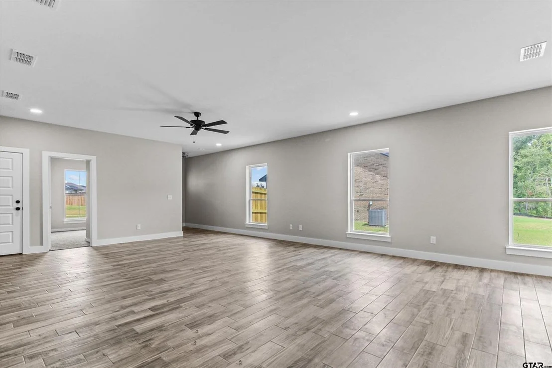 Photo of 16134 Crossing Circle