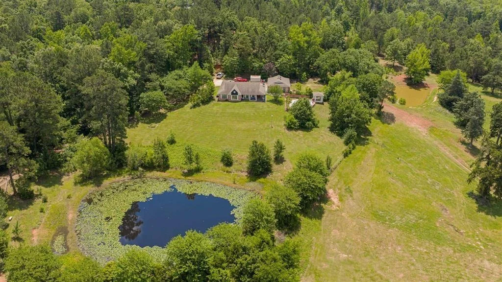Photo of 1936 A Silver Maple Road
