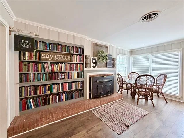 Photo of 809 S Leggett Drive