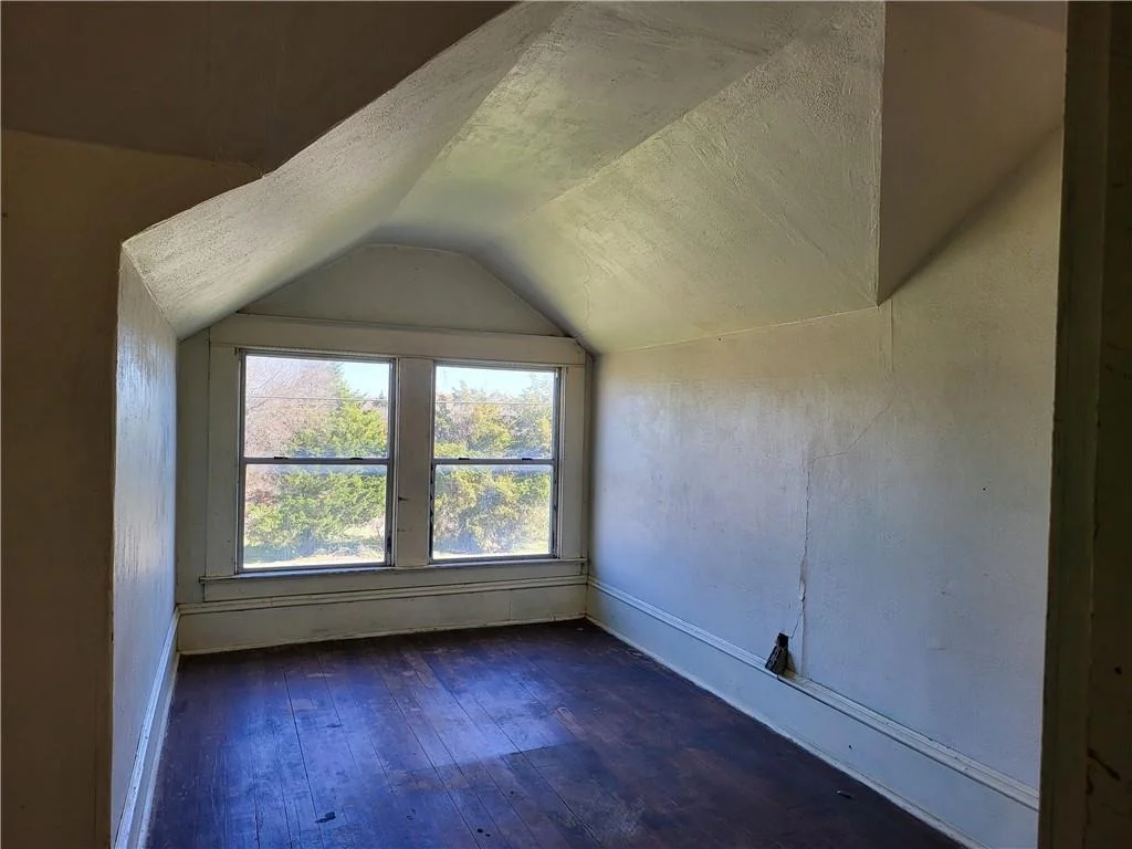 Photo of 426 N Houston Street