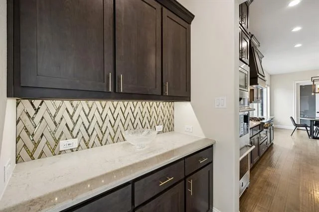 Photo of 14201 Overlook Park Drive