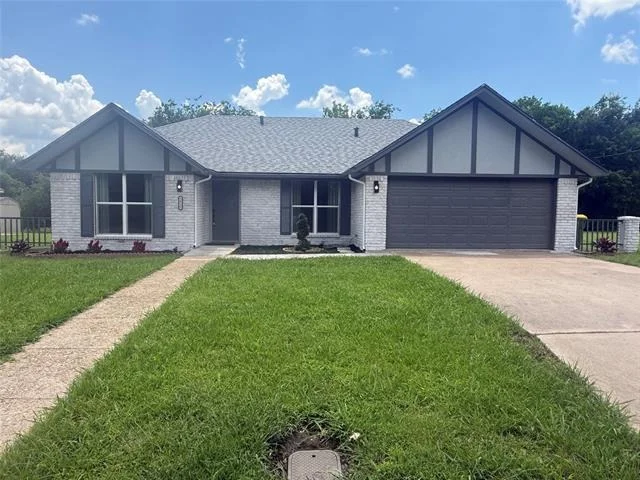 Photo of 1415 Robert E Lee Drive