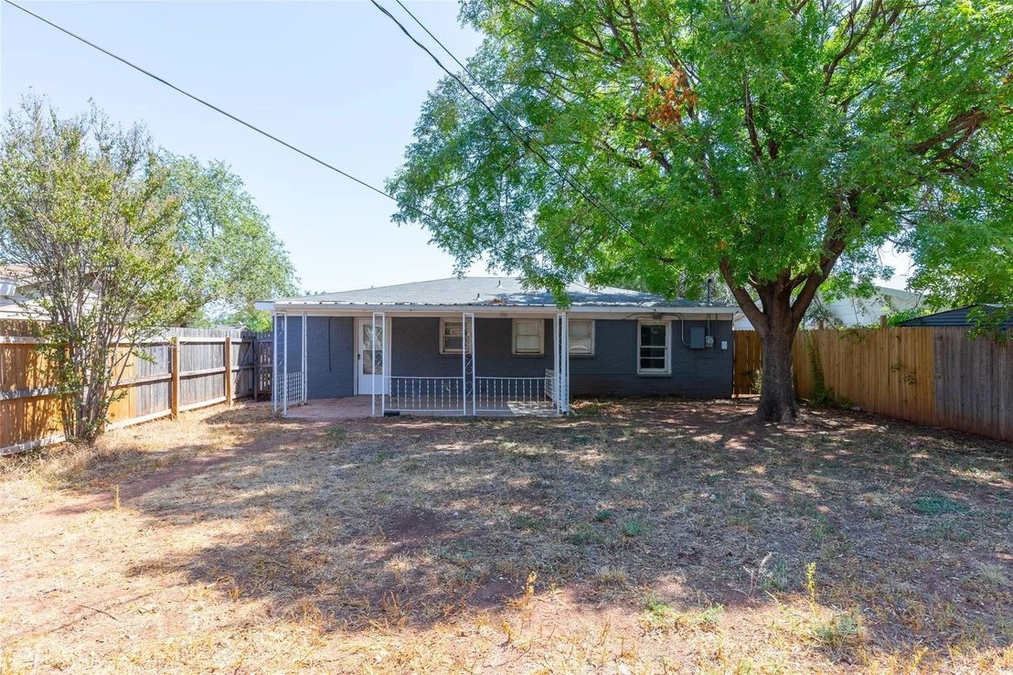 Photo of 2142 N Mockingbird Lane
