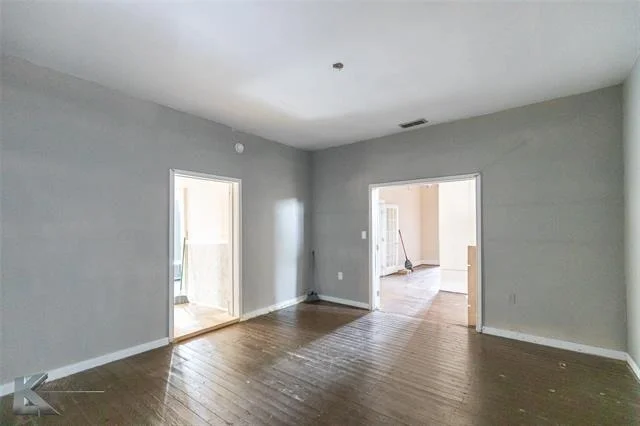Photo of 141 W 3rd Street