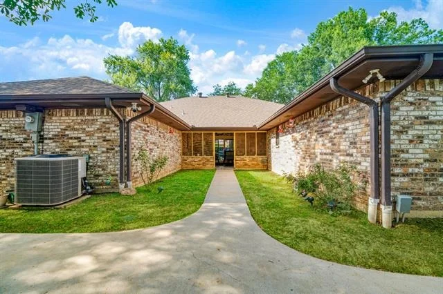 Photo of 4030 Shannon Drive