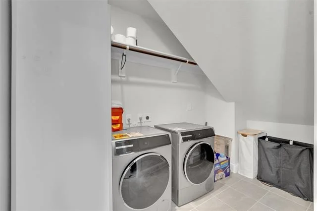 Photo of 3520 Helios Lane