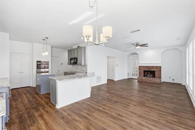 Photo of 1736 Forest Glen Drive