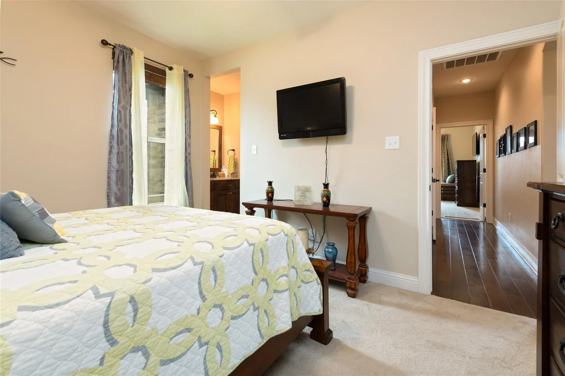 Photo of 6418 Milestone Drive