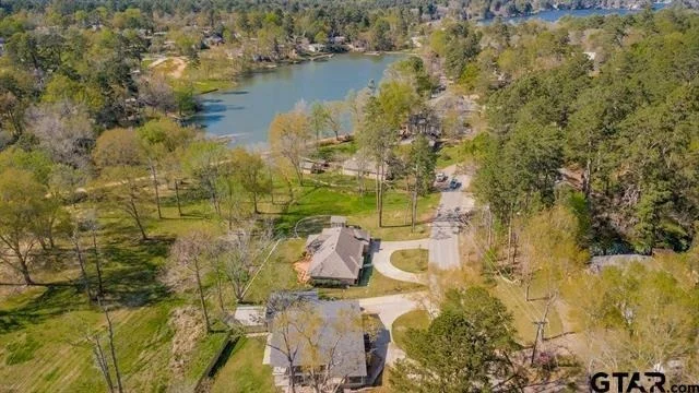 Photo of 206 Hideaway Lane Central
