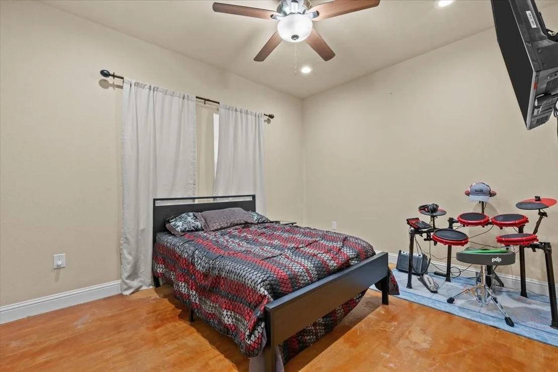 Photo of 3601 Oak Circle