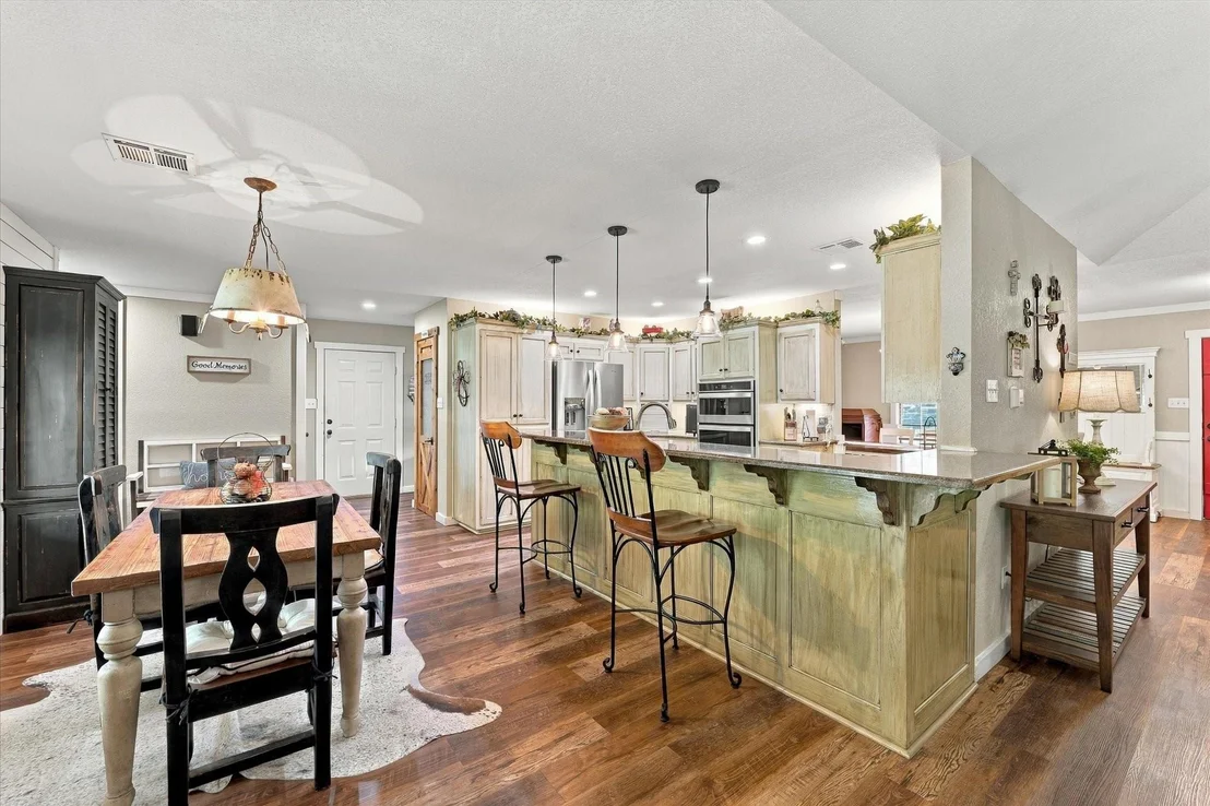 Photo of 1600 Fox Ridge Road