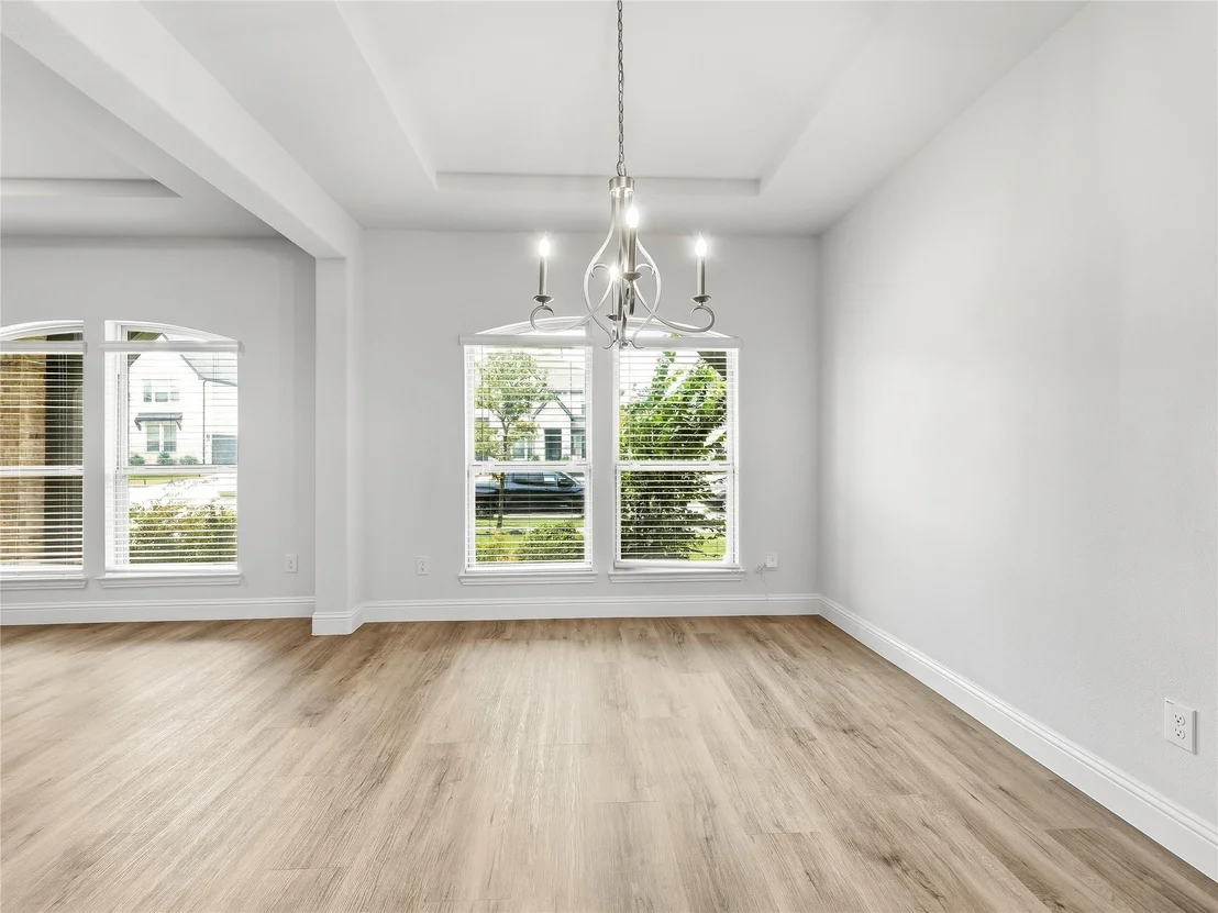 Photo of 913 Peabody Drive