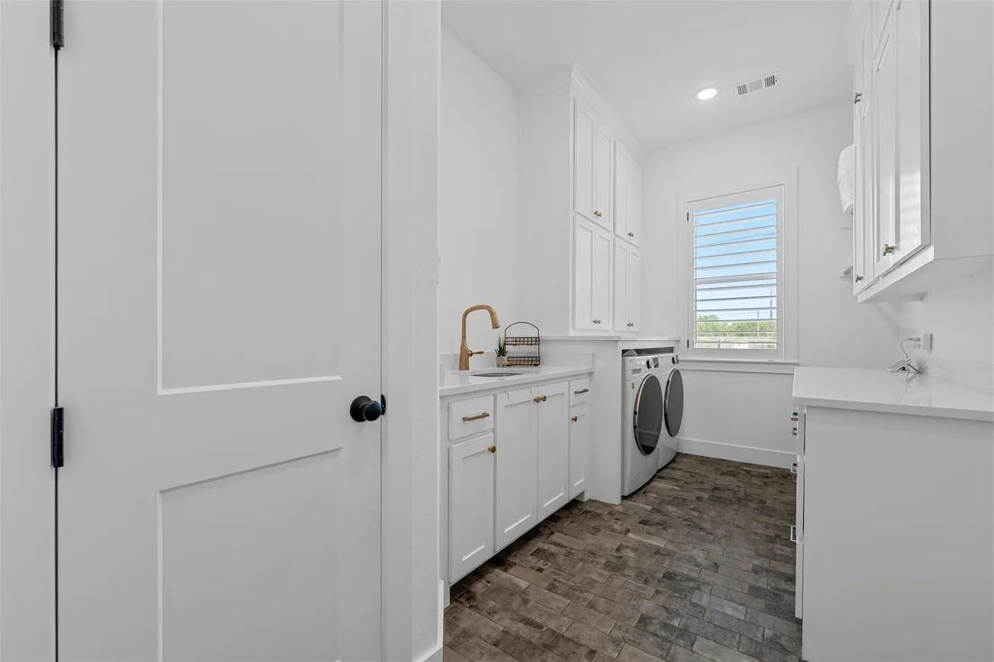 Photo of 216 Wycliff Drive