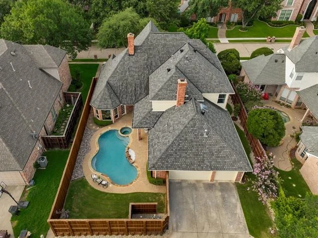 Photo of 5937 Glendower Lane