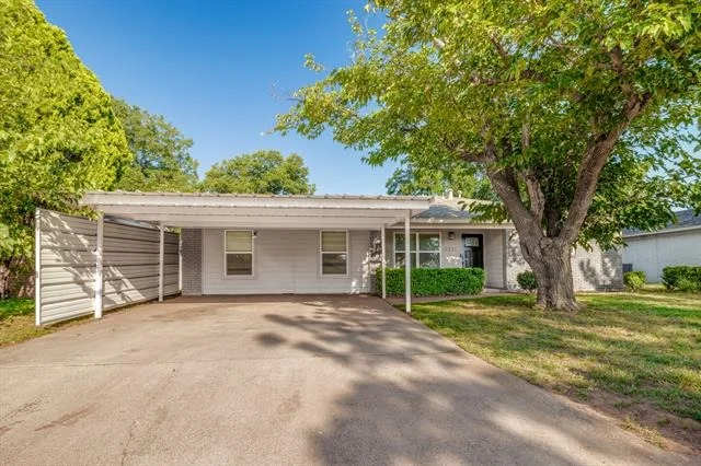Photo of 3225 WENWOOD Road