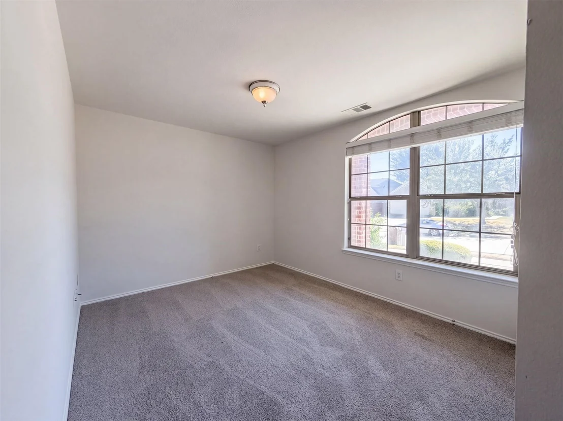 Photo of 605 Crystal Falls Drive