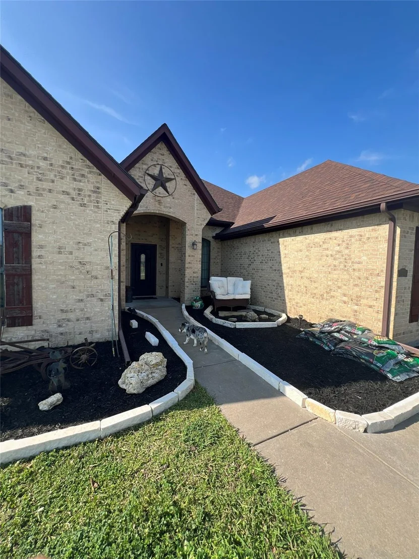 Photo of 1055 Chartres