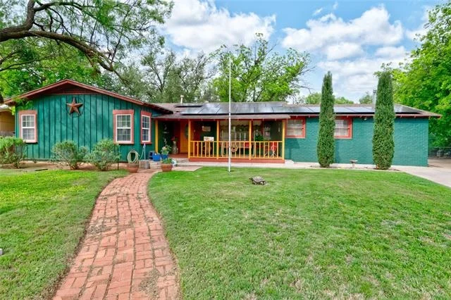 Photo of 1318 Westridge Drive