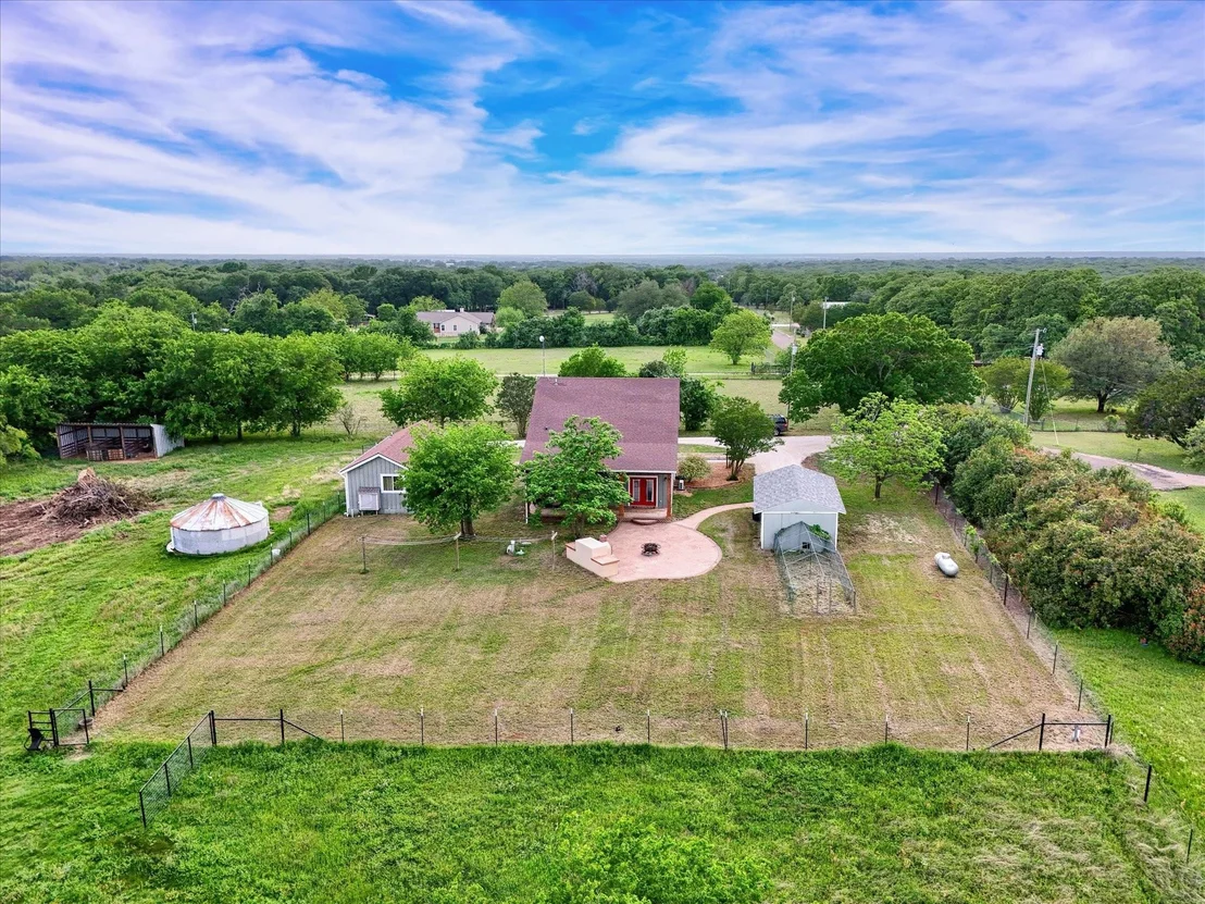 Photo of 348 Barker Lane