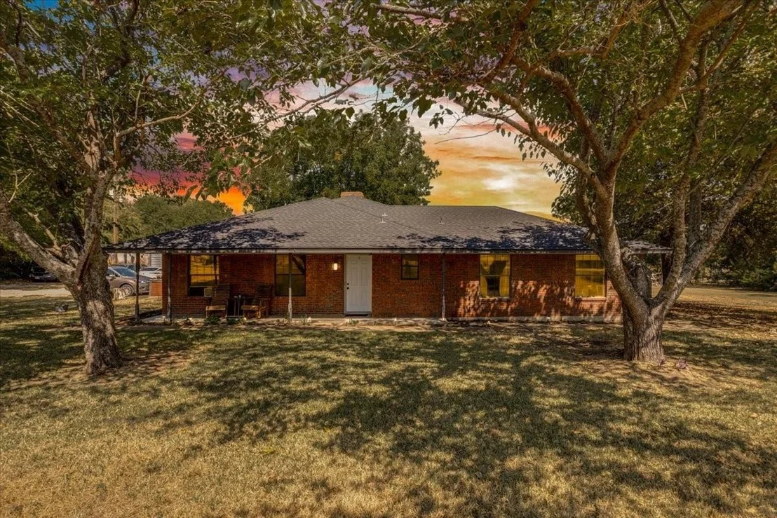 Photo of 3211 Bluegrass Drive