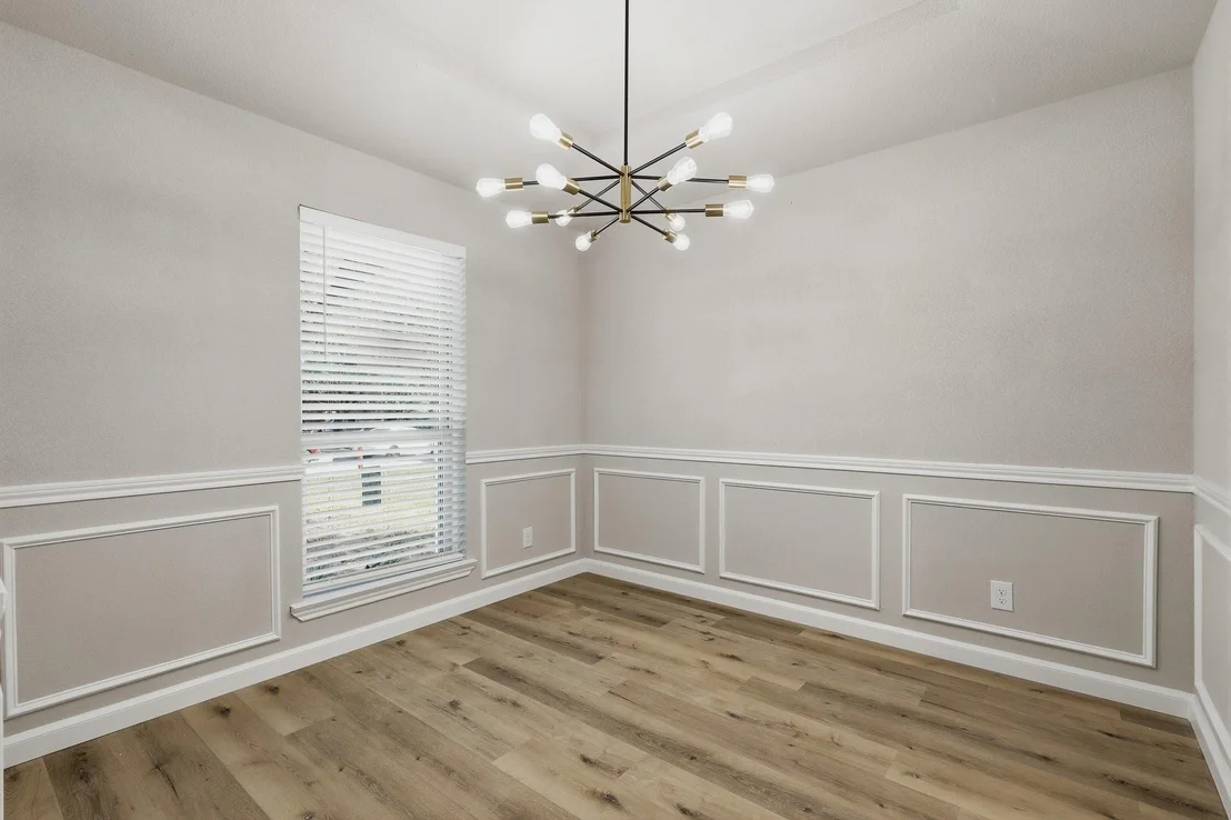 Photo of 924 Edgefield Trail