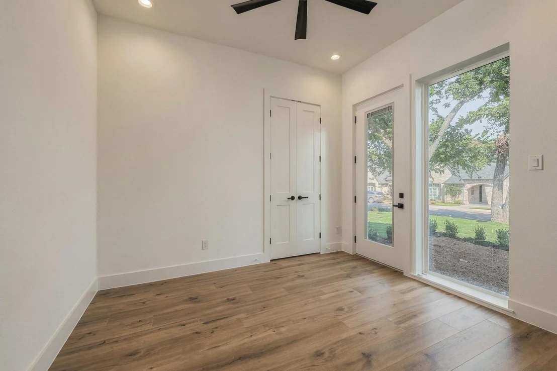 Photo of 2510 Creekbend Circle