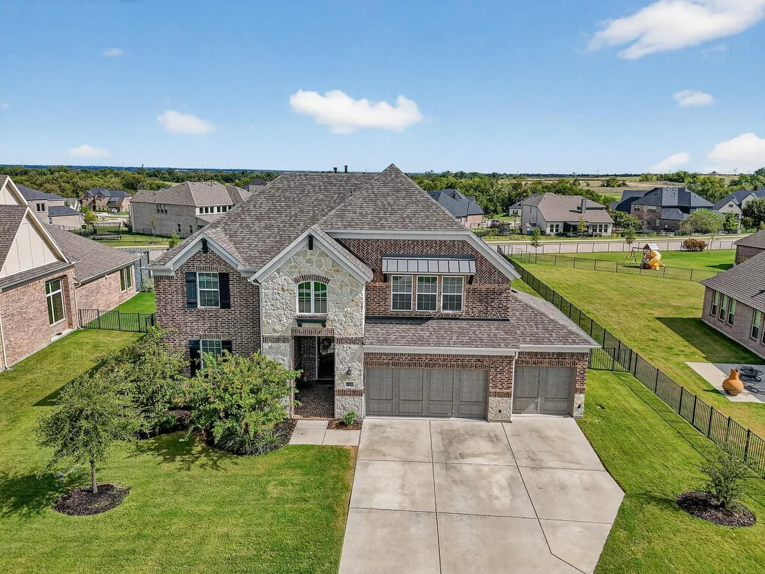 Photo of 1420 Wolf Ridge Run