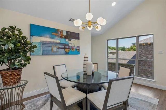 Photo of 1601 Kingspoint Drive