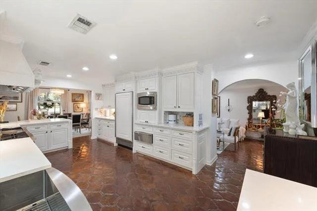 Photo of 2202 Highland Circle