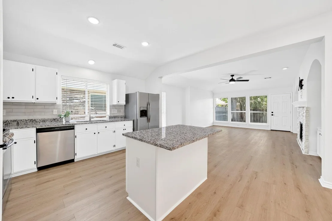 Photo of 7606 Harbor Drive
