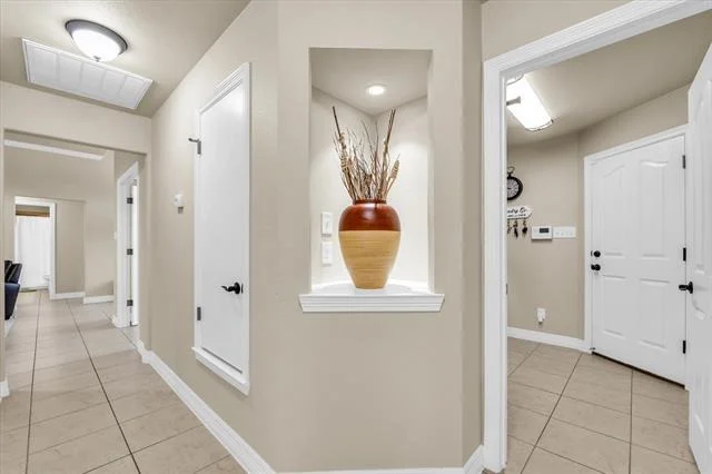 Photo of 910 Springdale Lane