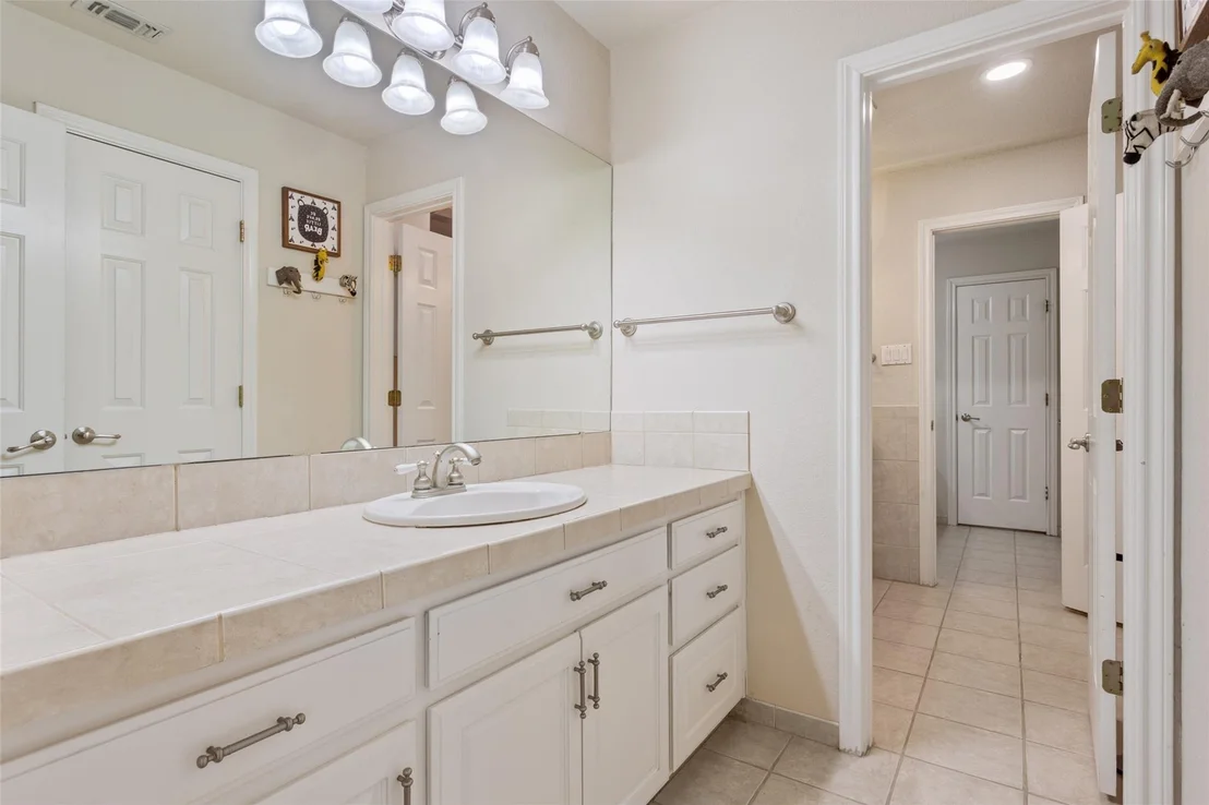 Photo of 319 Winding Creek Lane