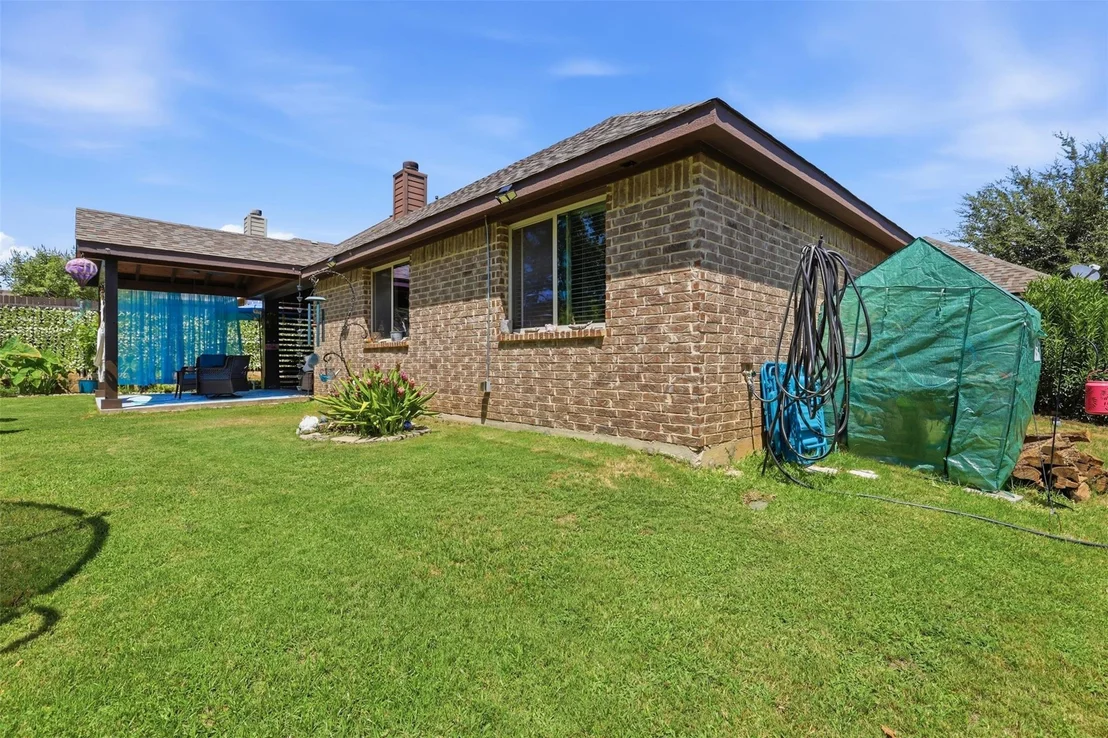 Photo of 1216 Barberry Drive