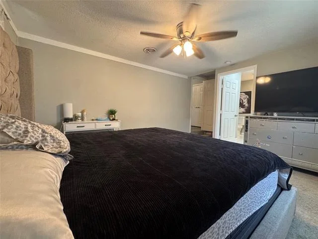 Photo of 105 S Lakeview Drive