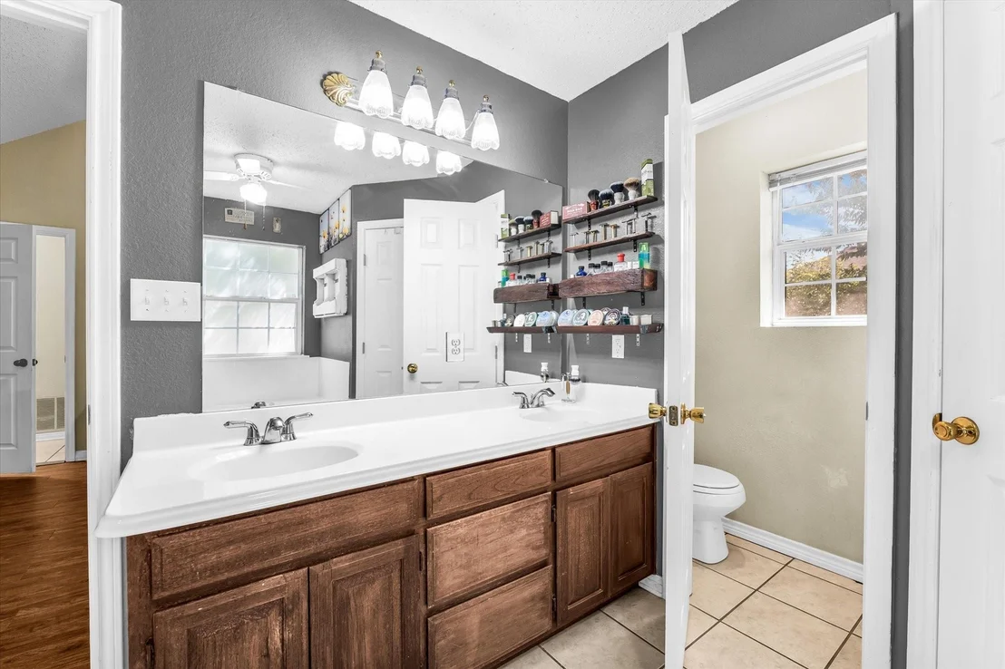 Photo of 104 Topaz Circle