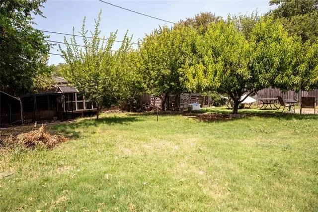 Photo of 2004 N 40th Street