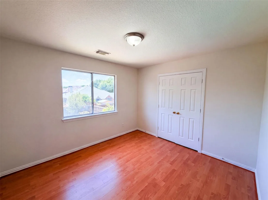 Photo of 3106 Westshore Drive