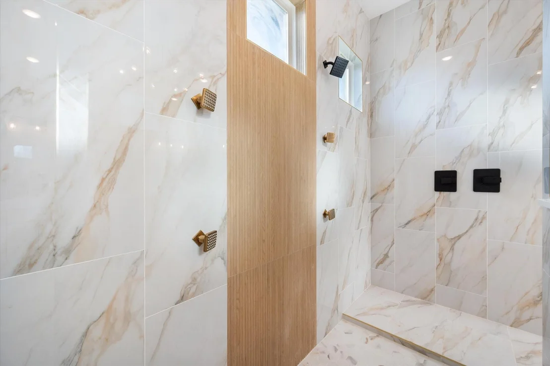 Photo of 554 Shoreside Drive