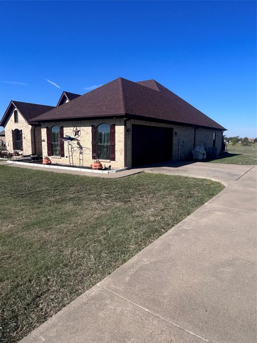 Photo of 1055 Chartres