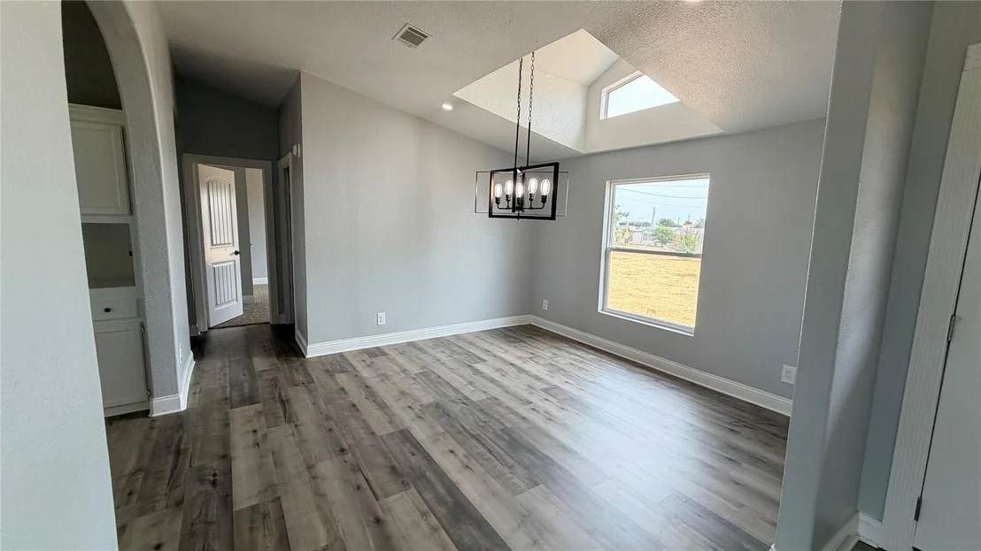 Photo of 716 Coyote Trail