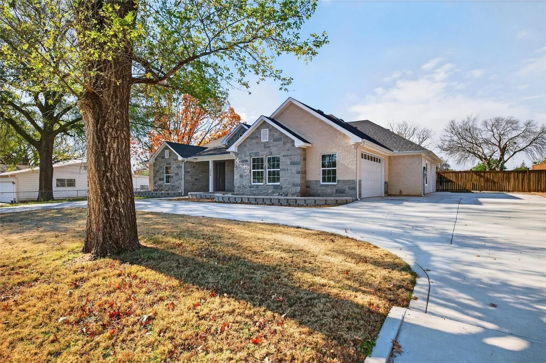 Photo of 1809 Bluebonnet Avenue