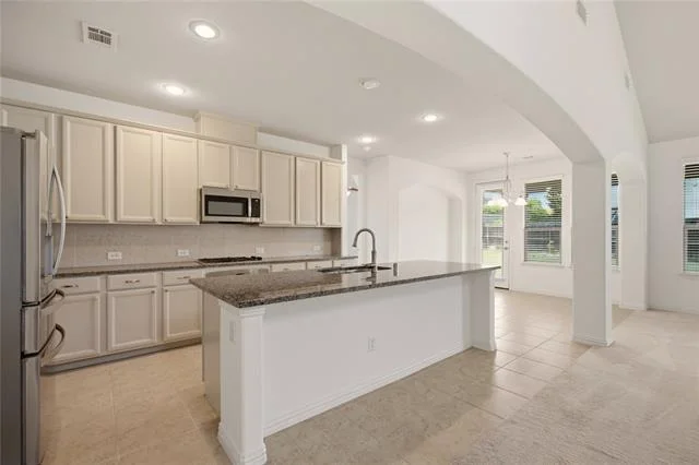 Photo of 201 Oak Point Drive
