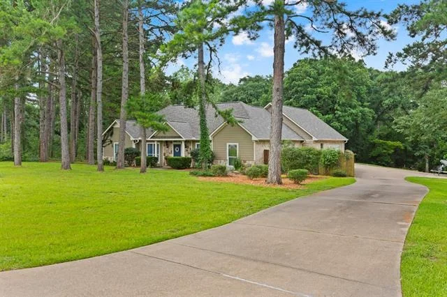 Photo of 16702 Meadow Crest Drive