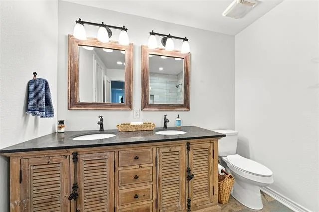 Photo of 104 Doering Bay Circle